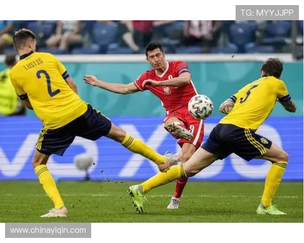 瑞典超半场焦点:阿罗夫错失良机 布洛马波卡纳与哈姆斯塔德0-0闷平